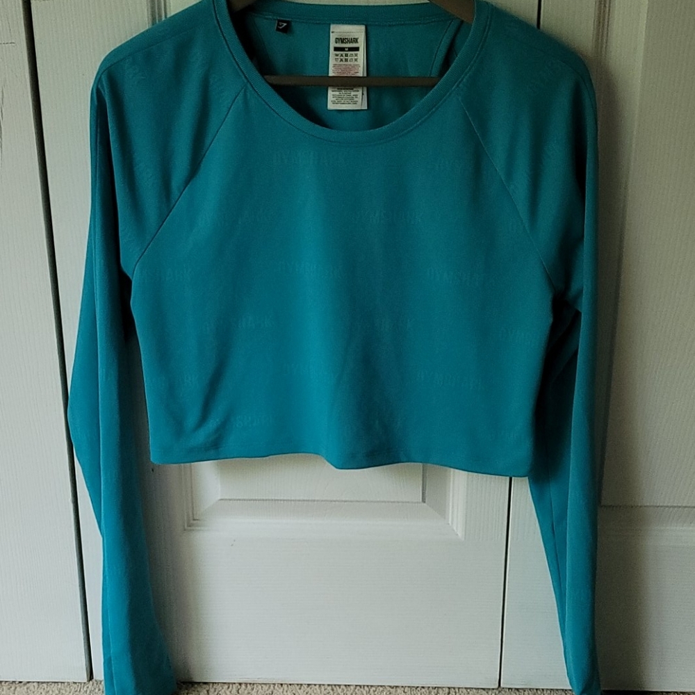 gymshark focus crop top